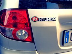 Hyundai Getz 1.1 GL 5p - Scritta Hyundai posteriore.jpg