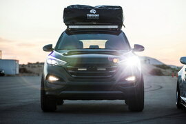 2016-hyundai-tucson-adven-11_1600x0w.jpg