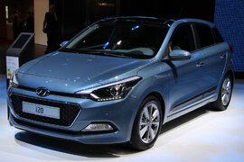 hyundai-i20 aqua Sparkling_forum.jpg