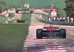 c3c302ee4d312058fd3bbf0b1c2a8271--speed-racer-gilles-villeneuve.jpg