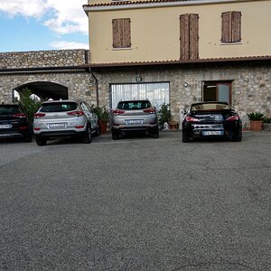 Parcheggio pieno01.jpg